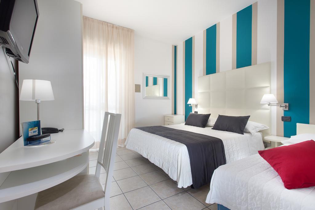 Hotel Flora Milano Marittima Zimmer foto
