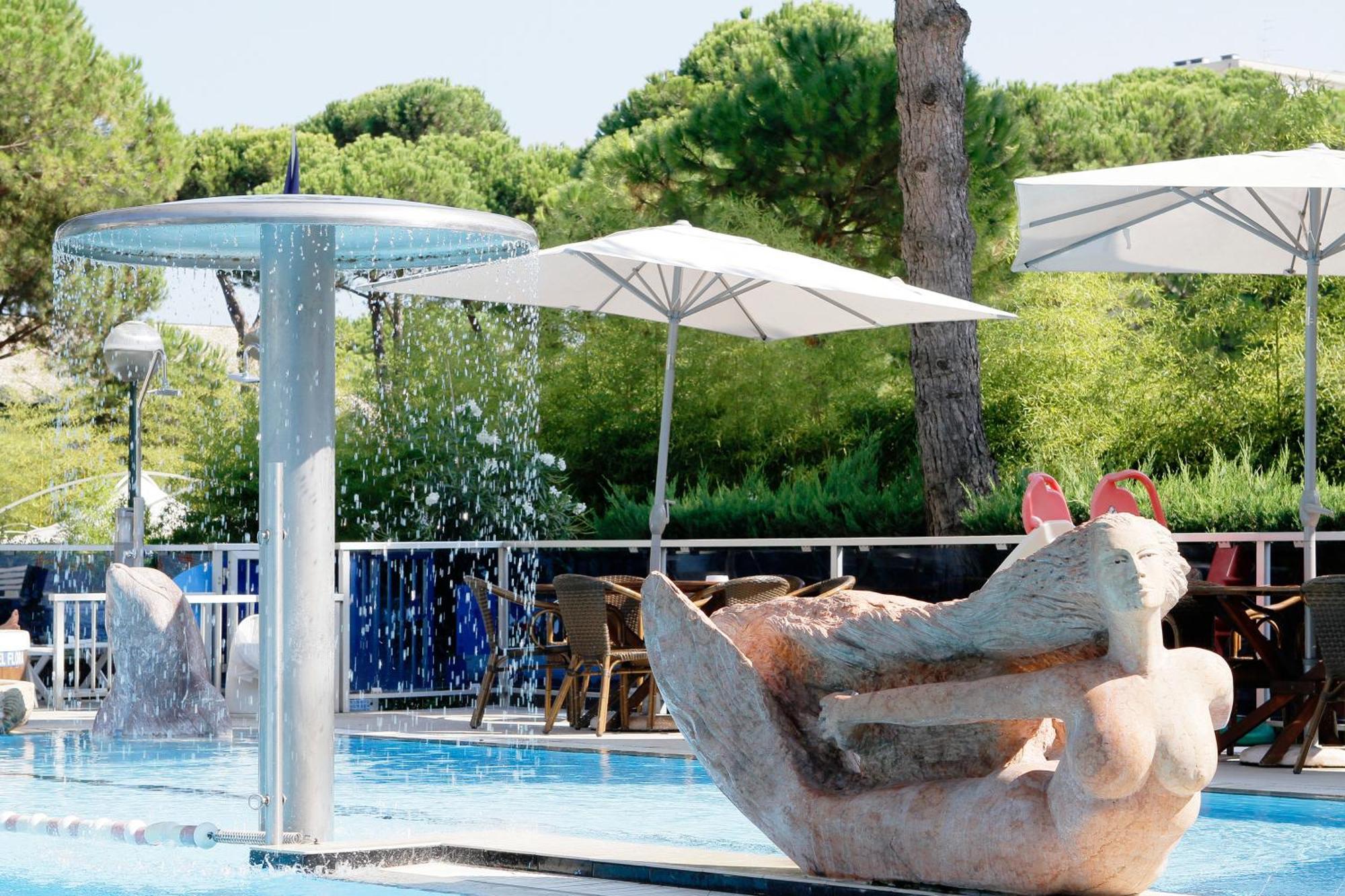 Hotel Flora Milano Marittima Exterior foto